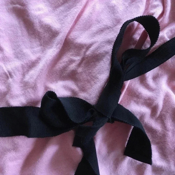 Pink tank top with black sash - Picture 4 of 7